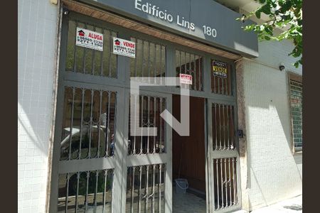 Apartamento à venda com 84m², 2 quartos e sem vagaFachada