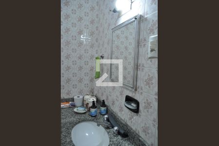 Casa à venda com 350m², 3 quartos e 4 vagasBanheiro Quarto casa 2