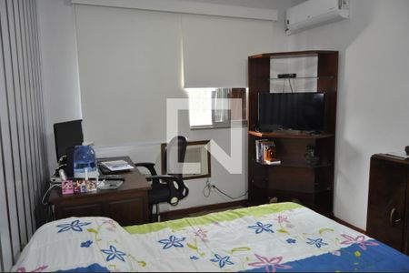 Casa à venda com 350m², 3 quartos e 4 vagasQuarto 3 2° andar