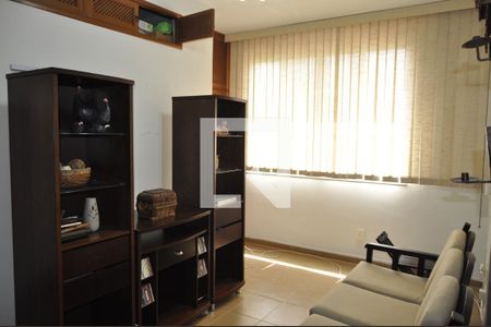 Casa à venda com 350m², 3 quartos e 4 vagasSala casa 2