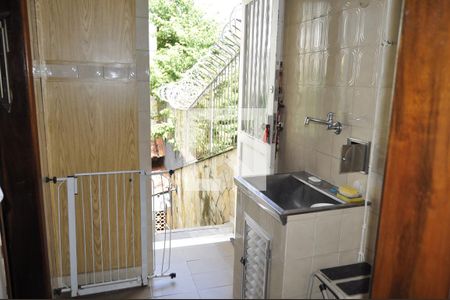 Casa à venda com 350m², 3 quartos e 4 vagasÁrea de serviço 2° Andar