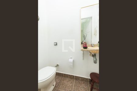 Casa à venda com 368m², 4 quartos e 2 vagasLavabo