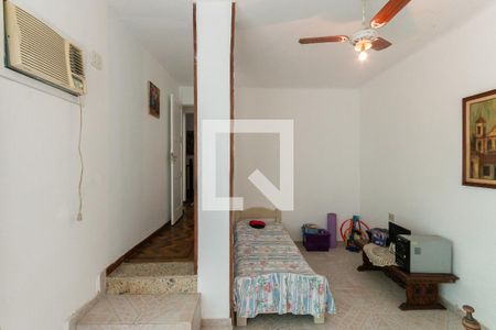 Casa à venda com 368m², 4 quartos e 2 vagasQuarto 3