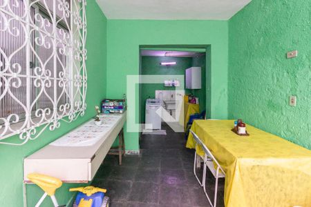 Casa à venda com 368m², 4 quartos e 2 vagasÁrea externa