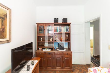 Casa à venda com 368m², 4 quartos e 2 vagasQuarto 1