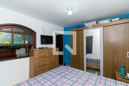 Casa à venda com 144m², 2 quartos e 2 vagas Casa à venda com 144m², 2 quartos e 2 vagasSuíte