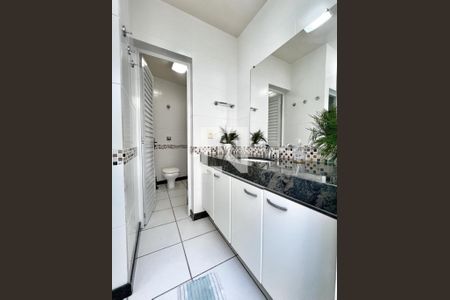 Casa à venda com 450m², 5 quartos e 4 vagasBanheiro