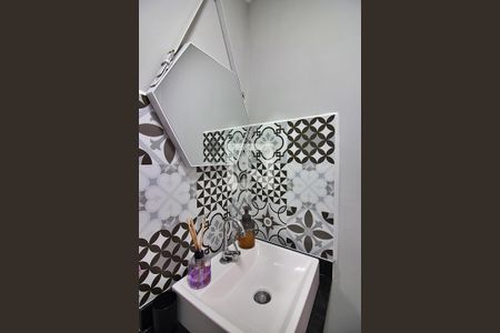 Casa à venda com 200m², 2 quartos e 3 vagasLavabo