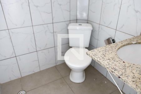 Banheiro de casa para alugar com 1 quarto, 40m² em Jardim das Flores, Osasco