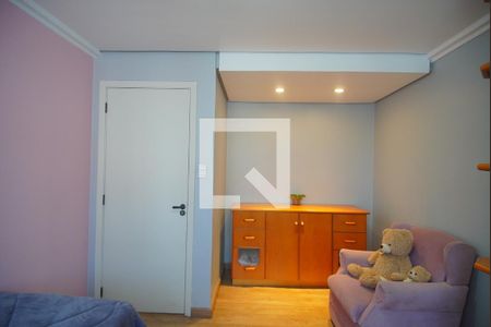 Casa à venda com 220m², 4 quartos e 2 vagas Casa à venda com 220m², 4 quartos e 2 vagasQuarto 4