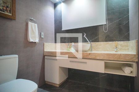 Casa à venda com 220m², 4 quartos e 2 vagas Casa à venda com 220m², 4 quartos e 2 vagasLavabo