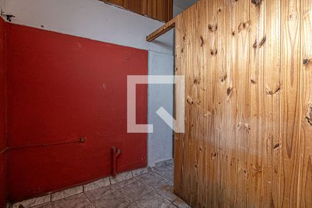 Casa à venda com 375m², 2 quartos e 2 vagas Casa à venda com 375m², 2 quartos e 2 vagasespaço dentro do salão_2