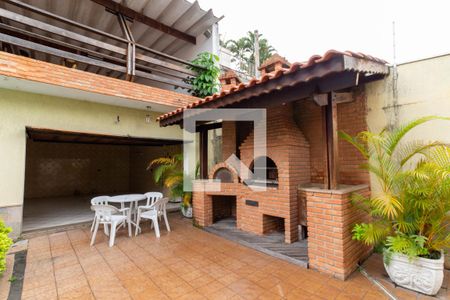 Casa à venda com 530m², 5 quartos e 5 vagas Casa à venda com 530m², 5 quartos e 5 vagasChurrasqueira