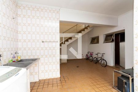 Casa à venda com 530m², 5 quartos e 5 vagas Casa à venda com 530m², 5 quartos e 5 vagasÁrea de Serviço