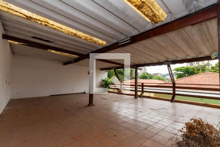 Casa à venda com 530m², 5 quartos e 5 vagas Casa à venda com 530m², 5 quartos e 5 vagasCobertura