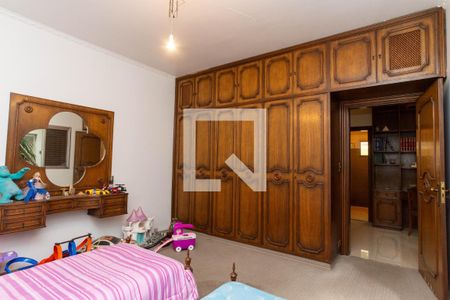 Casa à venda com 530m², 5 quartos e 5 vagas Casa à venda com 530m², 5 quartos e 5 vagasSuíte 2