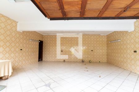 Casa à venda com 530m², 5 quartos e 5 vagas Casa à venda com 530m², 5 quartos e 5 vagasÁrea comum