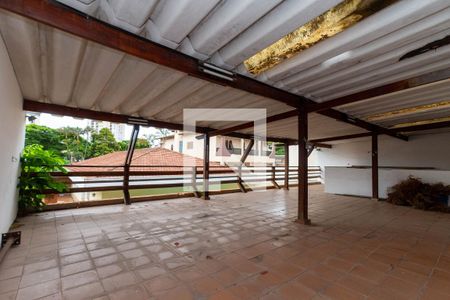 Casa à venda com 530m², 5 quartos e 5 vagas Casa à venda com 530m², 5 quartos e 5 vagasCobertura
