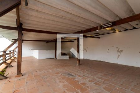 Casa à venda com 530m², 5 quartos e 5 vagas Casa à venda com 530m², 5 quartos e 5 vagasCobertura