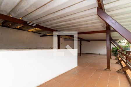 Casa à venda com 530m², 5 quartos e 5 vagas Casa à venda com 530m², 5 quartos e 5 vagasCobertura