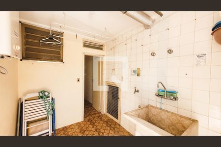 Casa à venda com 260m², 4 quartos e 4 vagas Casa à venda com 260m², 4 quartos e 4 vagasÁrea de Serviço