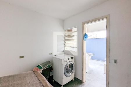 Casa à venda com 213m², 3 quartos e 5 vagasQuarto de serviço