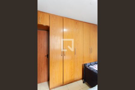 Quarto 1 - Armários de apartamento para alugar com 2 quartos, 47m² em São João Batista (venda Nova), Belo Horizonte
