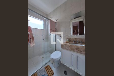 Casa à venda com 250m², 4 quartos e 6 vagas Casa à venda com 250m², 4 quartos e 6 vagasBanheiro Quarto 2