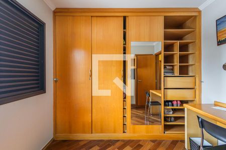 Apartamento à venda com 148m², 4 quartos e 3 vagasQuarto 1