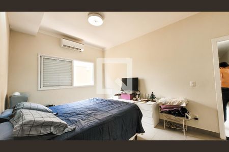 Casa de condomínio à venda com 445m², 3 quartos e 2 vagas Casa de condomínio à venda com 445m², 3 quartos e 2 vagasSuíte master