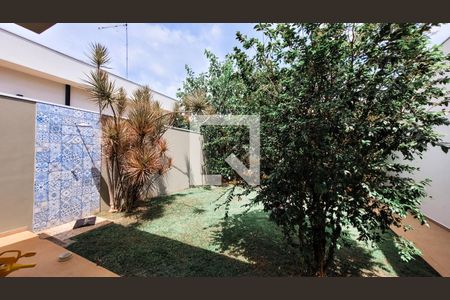 Casa de condomínio à venda com 445m², 3 quartos e 2 vagas Casa de condomínio à venda com 445m², 3 quartos e 2 vagasQuintal