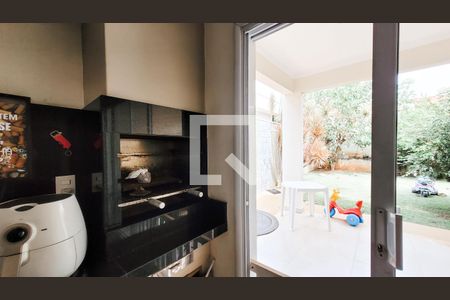 Casa de condomínio à venda com 445m², 3 quartos e 2 vagas Casa de condomínio à venda com 445m², 3 quartos e 2 vagasCozinha