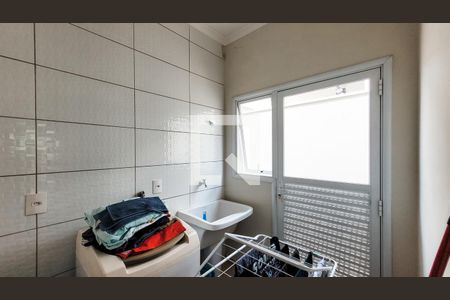 Casa de condomínio à venda com 445m², 3 quartos e 2 vagas Casa de condomínio à venda com 445m², 3 quartos e 2 vagasÁrea de Serviço