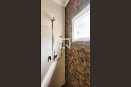 Casa de condomínio à venda com 445m², 3 quartos e 2 vagas Casa de condomínio à venda com 445m², 3 quartos e 2 vagasBanheiro da Suíte Master