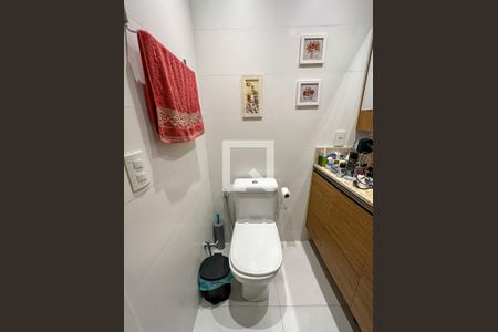 Apartamento à venda com 180m², 3 quartos e 1 vagaSuíte 02