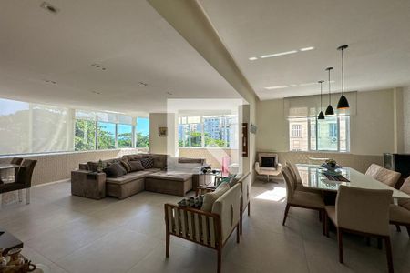 Apartamento à venda com 180m², 3 quartos e 1 vagaSala