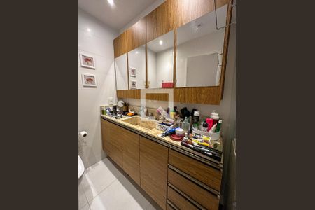 Apartamento à venda com 180m², 3 quartos e 1 vagaSuíte 02