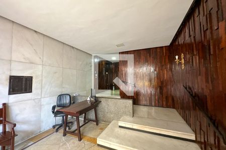 Apartamento à venda com 180m², 3 quartos e 1 vagaEntrada