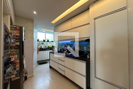 Apartamento à venda com 180m², 3 quartos e 1 vagaCozinha