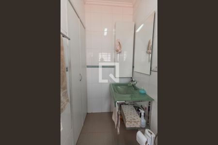 Casa à venda com 160m², 3 quartos e 4 vagasBanheiro da Suíte