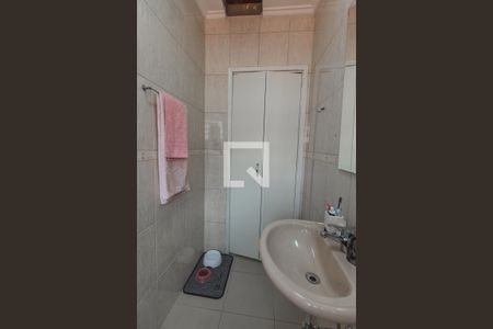 Casa à venda com 160m², 3 quartos e 4 vagasBanheiro Social