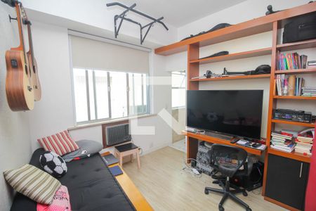 Apartamento à venda com 280m², 4 quartos e 2 vagas Apartamento à venda com 280m², 4 quartos e 2 vagasQuarto 3