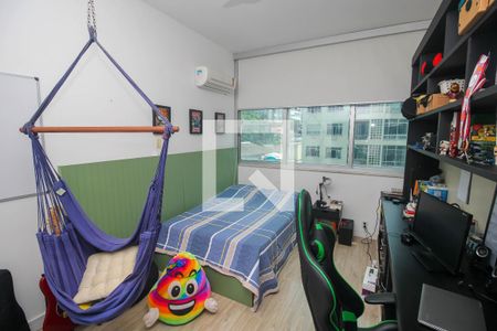 Apartamento à venda com 280m², 4 quartos e 2 vagas Apartamento à venda com 280m², 4 quartos e 2 vagasQuarto 4