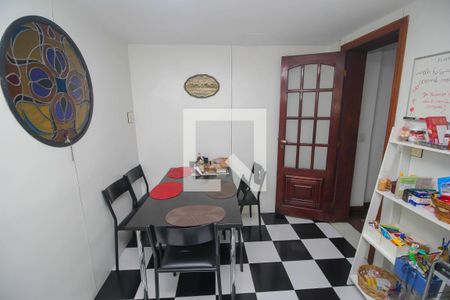 Apartamento à venda com 280m², 4 quartos e 2 vagas Apartamento à venda com 280m², 4 quartos e 2 vagasCozinha - Armários