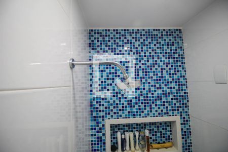 Apartamento à venda com 280m², 4 quartos e 2 vagas Apartamento à venda com 280m², 4 quartos e 2 vagasChuveiro