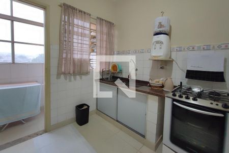 Apartamento à venda com 74m², 2 quartos e 1 vagaCozinha