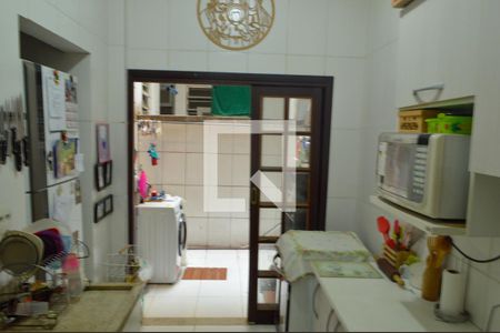 Apartamento à venda com 72m², 2 quartos e 1 vagaÁrea de Serviço 