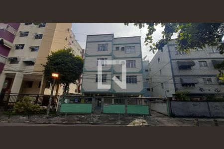 Apartamento à venda com 72m², 2 quartos e 1 vagaFachada