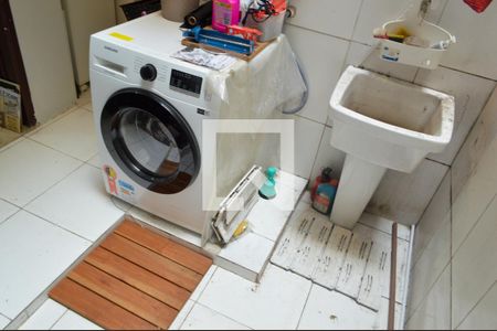 Apartamento à venda com 72m², 2 quartos e 1 vagaÁrea de Serviço 