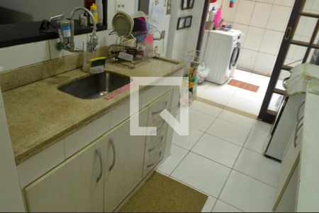 Apartamento à venda com 72m², 2 quartos e 1 vagaCozinha